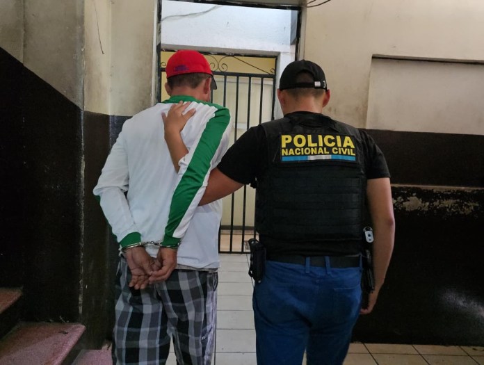 Presunto narcomenudista es capturado con Q32 mil en efectivo en Escuintla.