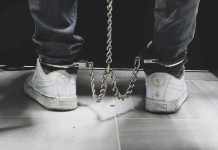 Tras la vigencia de la Ley Antipandillas, estos son los nuevos aspectos que deben tomar en cuenta los jueces al procesar mareros. Foto: La Hora