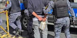 El Juzgado de Turno aplazó la audiencia contra un supuesto pandillero vinculado a los ataques contra PNC por carga laboral. Foto: La Hora