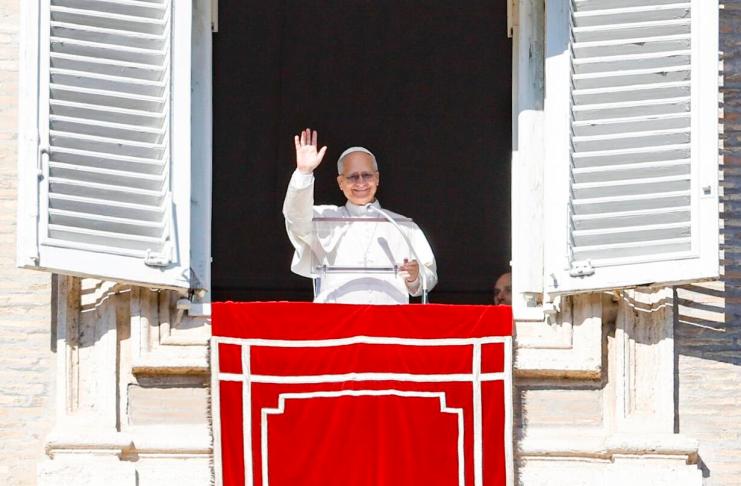 El papa León XIV condenó los ataques contra infraestructuras energéticas en Ucrania y pidió el fin de la violencia tras el rezo del Ángelus en el Vaticano.