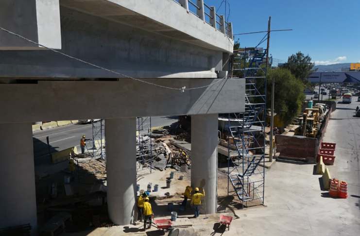 Rampas de acceso y señalización hacen falta para que el paso a desnivel de la calzada Roosevelt quede terminado.