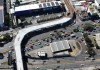 Vista aérea del paso a desnivel que la empresa CEBCO construye en la calzada Roosevelt.