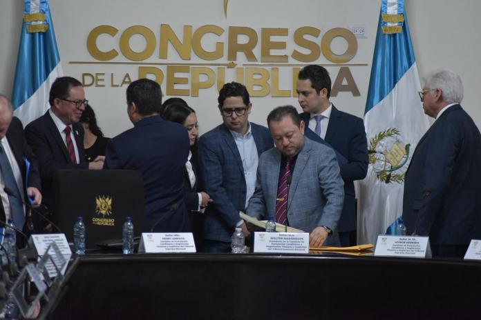 El abogado Erick Castillo impugnó los criterios aprobados por la Postuladora del TSE para calificar a los candidatos a magistrado.