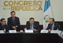 Diputados juramentarán a postuladora para magistrados al TSE el próximo lunes Los jefes de bloque acordaron una plenaria para que los diputados juramenten a la comisión de postulación para magistrados del TSE. Foto: La Hora / José Orozco