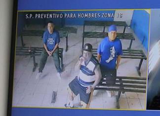 Pagos, puerta libre y convenios, así se habrían fugado 20 reos de Fraijanes II, según los recapturados Tres reos recapturados tras fugarse de la cárcel Fraijanes II aseguraron ante juez que pagaron a autoridades para lograr su liberación. Foto: La Hora