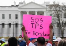 Juez federal bloquea la cancelación del TPS a migrantes de Nicaragua, Honduras y Nepal Juez de EEUU declara ilegal anulación del TPS a migrantes de Nicaragua, Honduras y Nepal Foto: La Hora/ EFE/Lenin Nolly