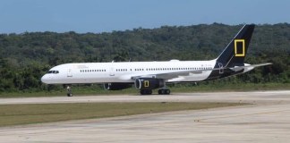 Un vuelo de expedición de National Geographic con expertos aterrizó en el Aeropuerto Mundo Maya, en el departamento de Petén.