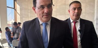 Ministro de Gobernación, Marco Antonio Villeda busca ser Fiscal General tras "conversación" con Arévalo.