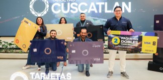 Representantes de Banco CUSCATLAN durante presentación de promoción. Foto: Cortesía Banco CUSCATLAN.