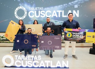 Representantes de Banco CUSCATLAN durante presentación de promoción. Foto: Cortesía Banco CUSCATLAN.