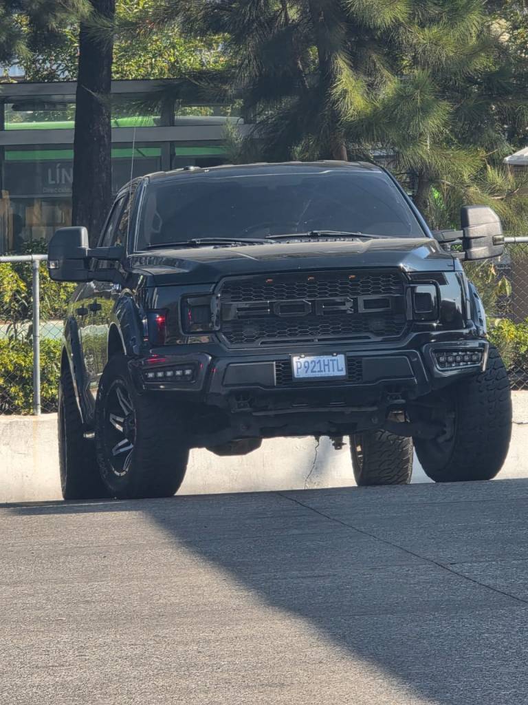Estudiantes indicaron que fueron perseguidos por un pickup. Foto La Hora: Cortesía 