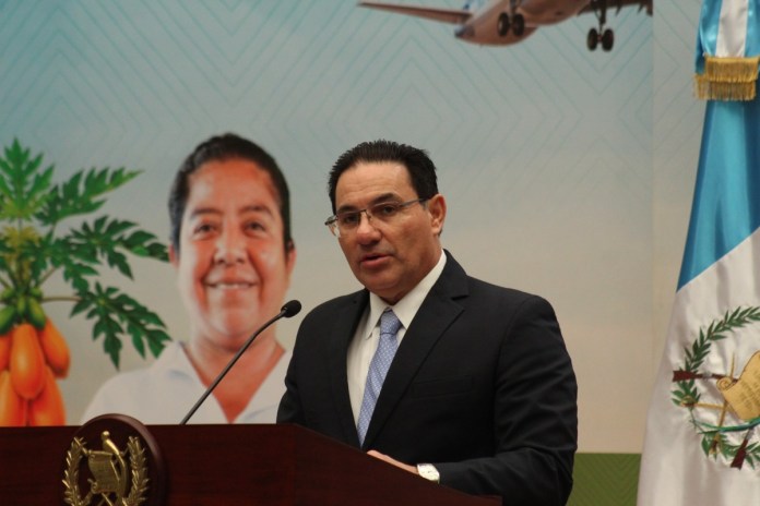 Mingob analiza compras de equipo para PNC y presidios con fondos de Ley Antipandillas.