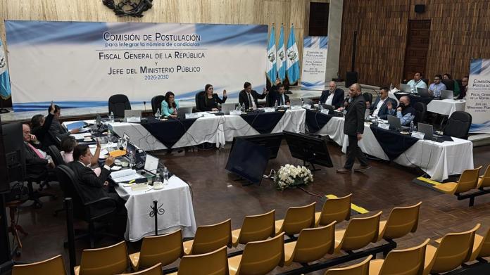 Comisión Postulador a Fiscal General y Jefe del MP aprueba reformar la tabla de gradación. Foto La Hora: Daniel Ramírez