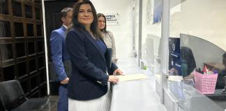 Patricia Gámez presentó solicitudes para que tres magistrados se aparten de conocer los amparos que cuestionan la participación de profesionales de carreras afines. Foto La Hora: José Orozco