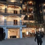 Agentes bancarios estarían involucrados en posible lavado millonario, según investigación tras denuncia de la IVE