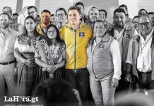 Las apuestas de Siero por el “nuevo” Unionista: entre ex-UCN, VAMOS, tránsfugas y estructuras cuestionadas Alcalde Sebastián Siero y el director ejecutivo de la Anam, Patric Gramajo, en Asamblea General. Foto La Hora: Partido Unionista