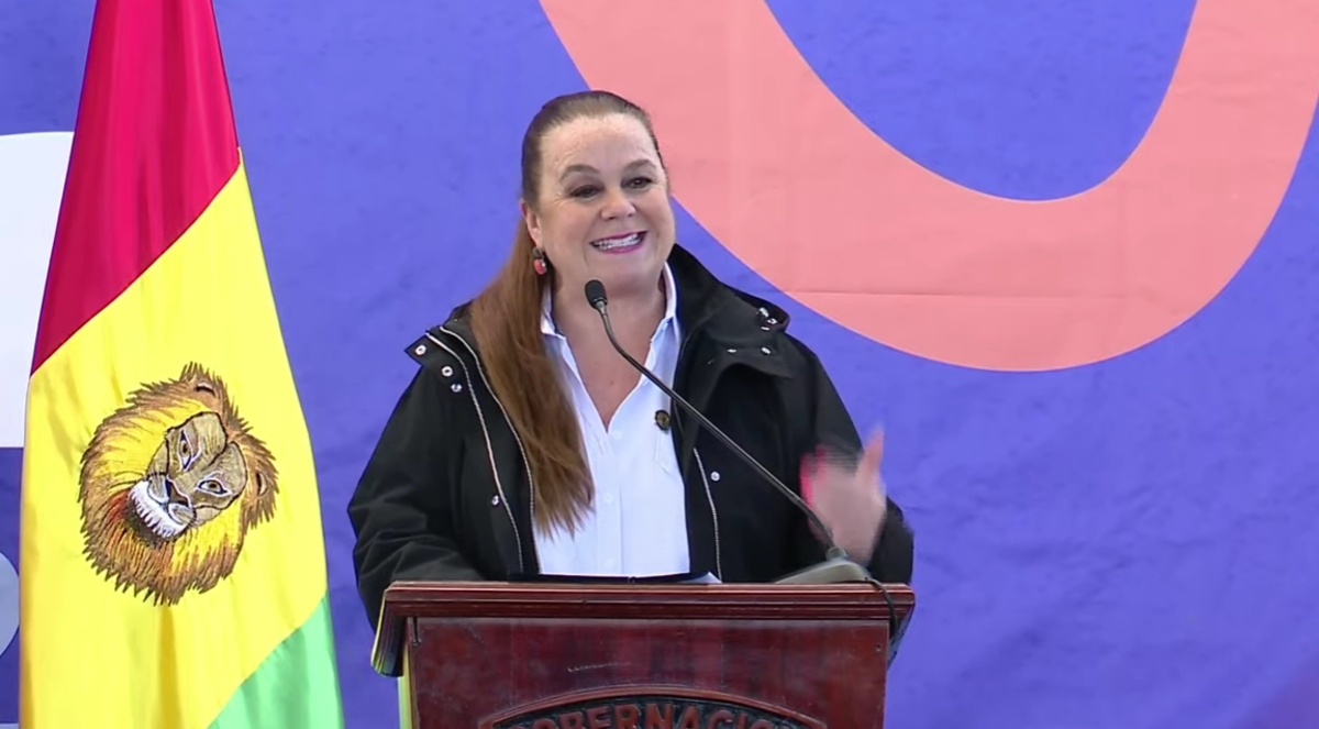 «Aquí no nos podemos dar el lujo de no trabajar» dice la ministra de Educación ante inicio de ciclo escolar 2