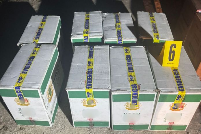 MP incauta 519 mil cigarrillos durante operativo en Petén. Foto La Hora: MP.