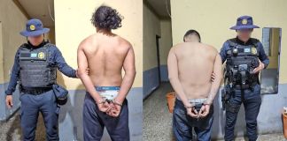 Caen integrantes de la Mara 18 con motocileta robada que sería comercializada en México. Foto La Hora: PNC.