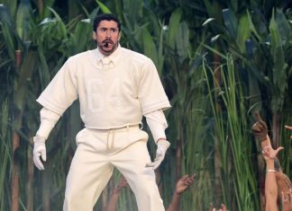 El show de medio tiempo de Bad Bunny en el Super Bowl LX se convirtió en el más visto de toda la historia.