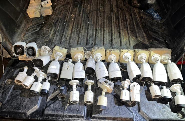 Autoridades deshabilitan cámaras usadas por pandilleros. Foto La Hora: PNC.