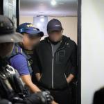 Investigadores de la PNC y agentes fiscales del Ministerio Público llevaron a cabo el operativo para capturarlo en la zona 14. Foto La Hora: Daniel Ramírez