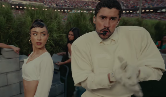 Marcela Flores Calderón, participa en el espectatuclo de medio tiempo del Super Bowl 2026. Foto: NFL/ YouTube