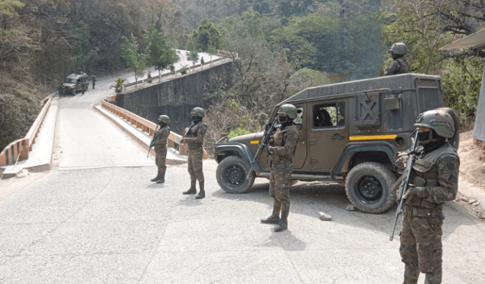 El Ejército ha reforzado su presencia en zonas fronterizas con México, tras disturbios en Guadalajara.