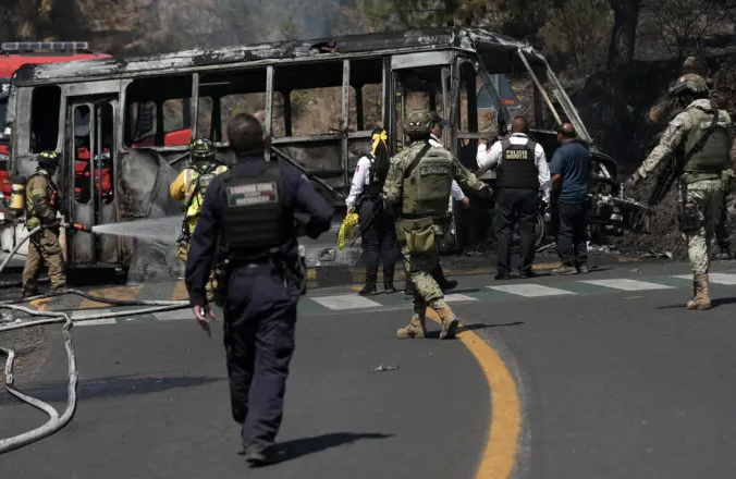 El pasado fin de semana, mediante un operativo coordinado, el Estado mexicano logró la caída de "El Mencho", máximo líder del Cártel Jalisco Nueva Generación. Foto: EFE/Iván Villanueva