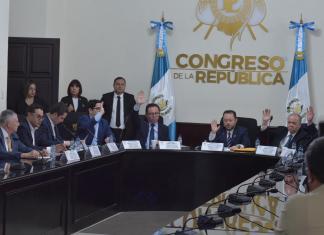 La Postuladora del TSE, presidida por Walter Mazariegos, definió la nómina de 20 candidatos que enviará al Congreso. Foto La Hora: José Orozco