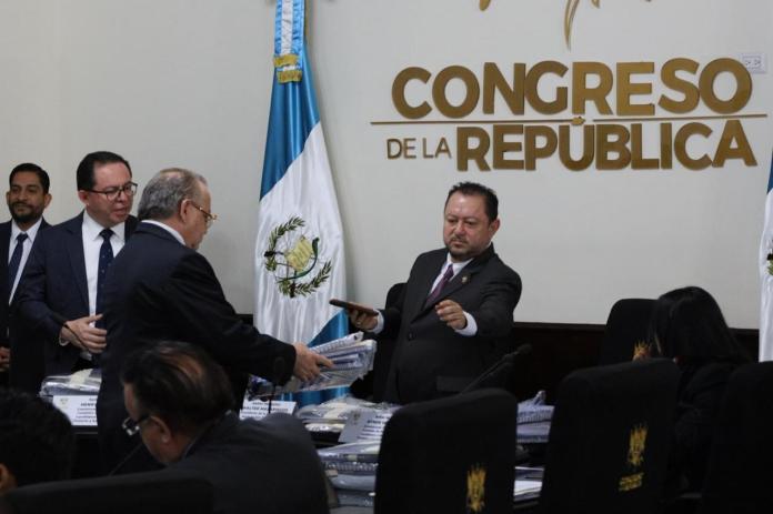 Concluye recepción de tachas en contra de aspirantes a magistrados del Tribunal Supremo Electoral (TSE). Foto La Hora: Daniel Ramírez