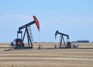 Crisis en Irán revive temores de una posible subida en los precios del petróleo ¿Afecta a Guatemala