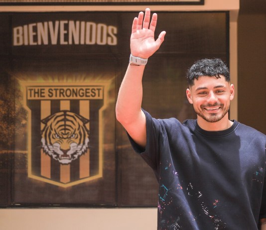 El delantero guatemalteco Darwin Lom se prepara para debutar en la Copa Libertadores con su nuevo equipo: The Strongest de Bolivia.