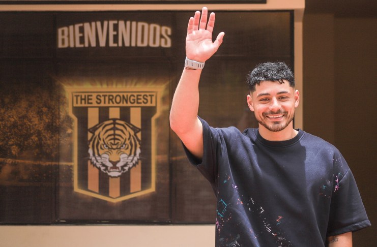 El delantero guatemalteco Darwin Lom se prepara para debutar en la Copa Libertadores con su nuevo equipo: The Strongest de Bolivia.
