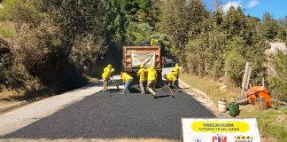 Bacheos y proyectos de red terciaria serán parte de trabajos del CIV para acceso a escuelas, asegura Arévalo Bacheos y proyectos de red terciaria serán parte de trabajos del CIV para acceso a escuelas asegura Arévalo.
