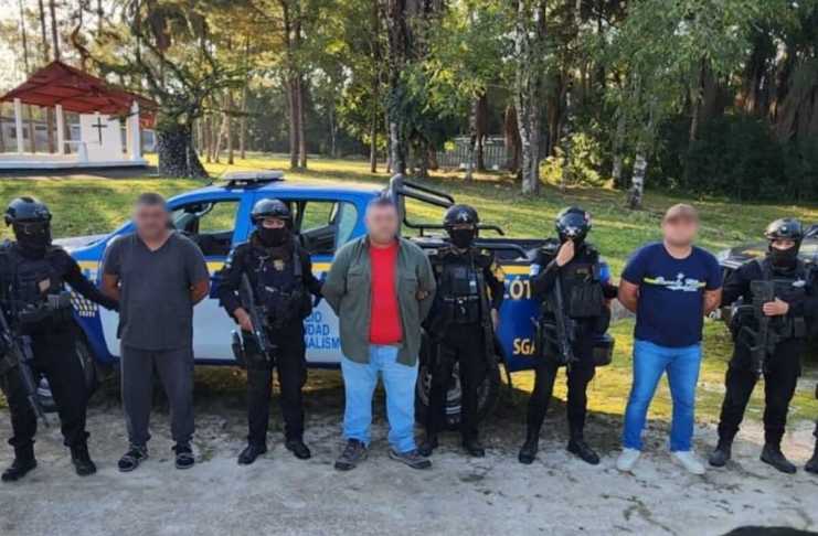 Capturan a tres extraditables por trafico de cocaína desde 2006 tras operativo en Petén.