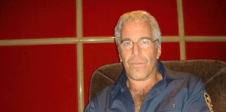 Jeffrey Edward Epstein fue un financiero estadounidense.