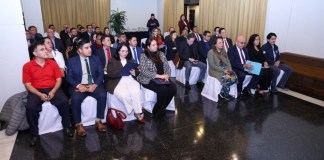 Gobierno nombra a 48 personas para comisiones que discutirán el salario mínimo para 2027.