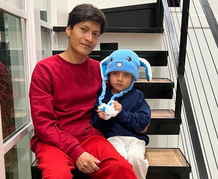 El niño ecuatoriano de cinco años Liam Conejo Ramos y su padre fueron liberados del centro de inmigración en Texas.