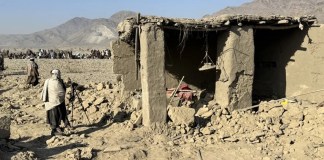 El Gobierno de Pakistán aseguró haber bombardeado Kabul, la capital afgana.