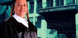 Claudia Paniagua busca su reelección a magistrada de la CC. Arte La Hora: Alejandro Ramírez.