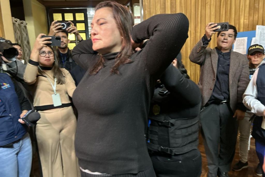 La fiscal del MP, Leonor Morales, le indicó a la presidenta del CANG, que debía entregarle su celular, a lo cual ella le respondió que no lo tenía a la mano. Foto La Hora: José Orozco