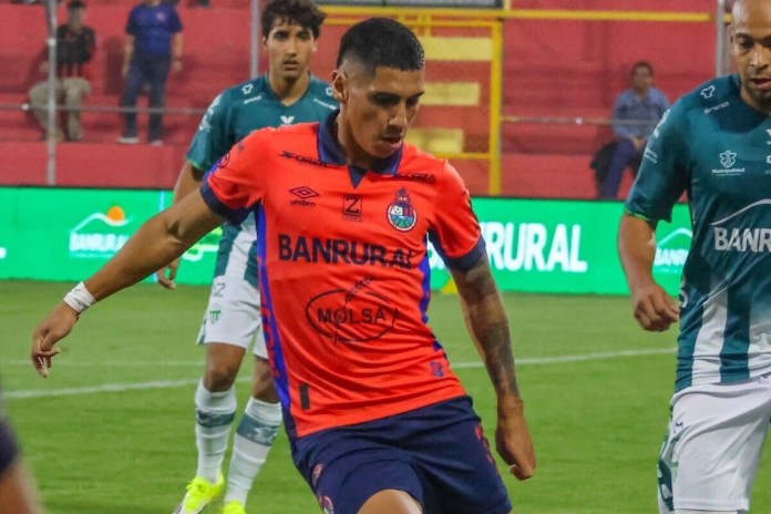 Municipal, tras su victoria contra Antigua GFC, escaló a la cima de la tabla de posiciones del Torneo Clausura 2026.