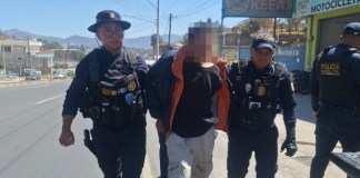 Presunto sicario capturado en Quetzaltenango tras herir a un ayudante de bus. Foto La Hora: Policía Nacional Civil (PNC)