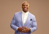 A más de 20 años, Terry Crews retoma el baile que marcó “¿Y dónde están las rubias?”.