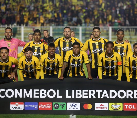 Darwin Lom no fue convocado por The Strongest debido a que aún no resuelve la rescisión de su contrato con Comunicaciones.