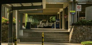 La Facultad de Ciencias Políticas y Sociales de la URL pide a la CC que resuelva con estricto apego a derecho para que los profesionales afines al CANG voten este 4 de febrero. Foto La Hora: URL