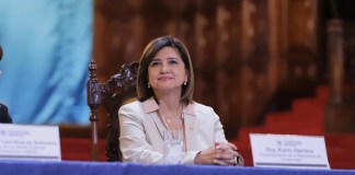 Karin Herrera llama a la Usac a designar «entre sus mejores egresados» a magistrados de la CC Karin Herrera llama a la USAC a designar "entre sus mejores egresados" a magistrados de la CC.