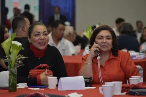 La diputada Vivian Preciado y su mamá, la alcaldesa de La Blanca, se unen al partido Victoria