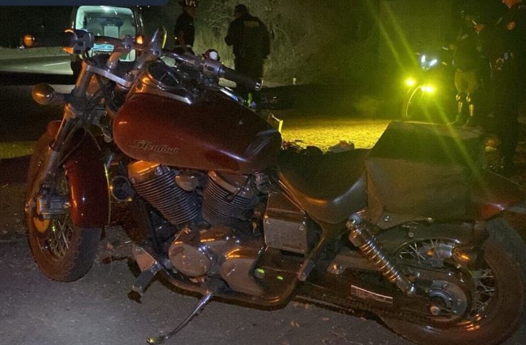 Una persona fallecida y más de 20 heridos atendidos por cuerpos de socorro, son los primeros números de la caravana del Zorro. Foto La Hora: Asonbomd